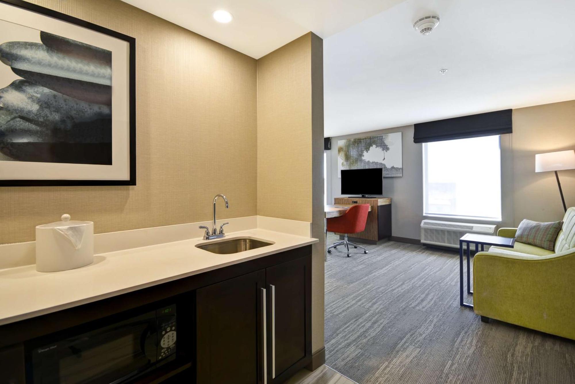 Hampton Inn & Suites Detroit/Warren Exterior foto